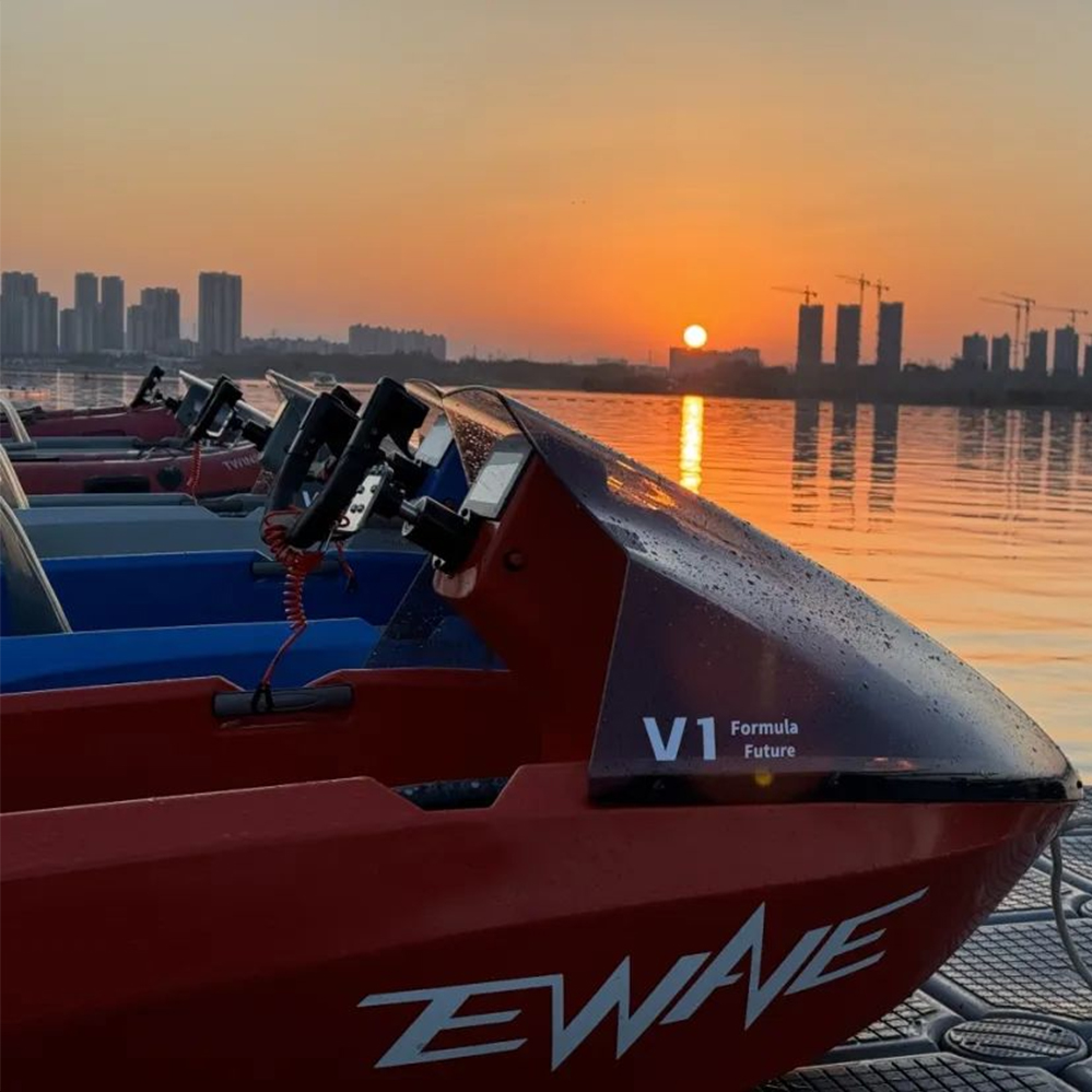 Luxuriöser EWAVE Jetski für Fr – Rc Boat Bewertung und Preis